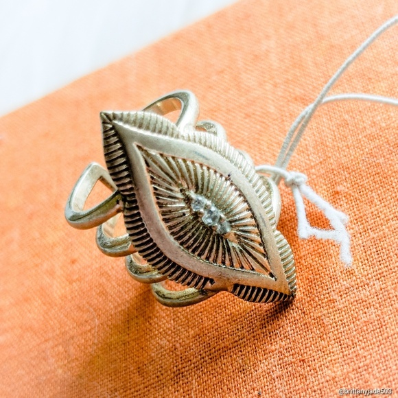 🆕Ettika •Fortune Teller's Secret• Gold Ring - Picture 3 of 7